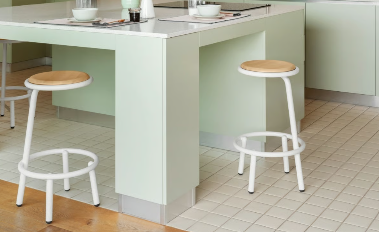 Less Sgabello - immagine 4